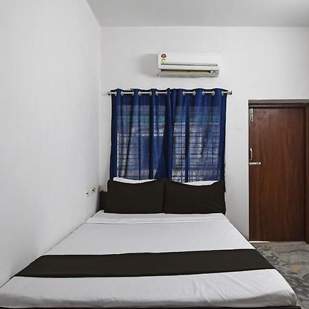 Oyo Hotel Chinar Park Calcutta Exteriör bild