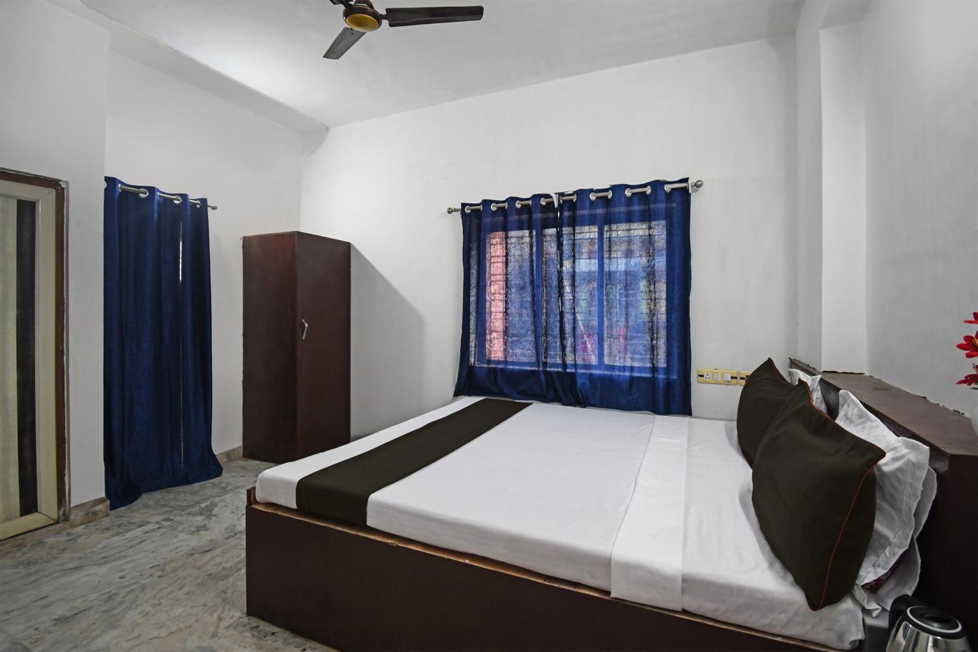Oyo Hotel Chinar Park Calcutta Exteriör bild