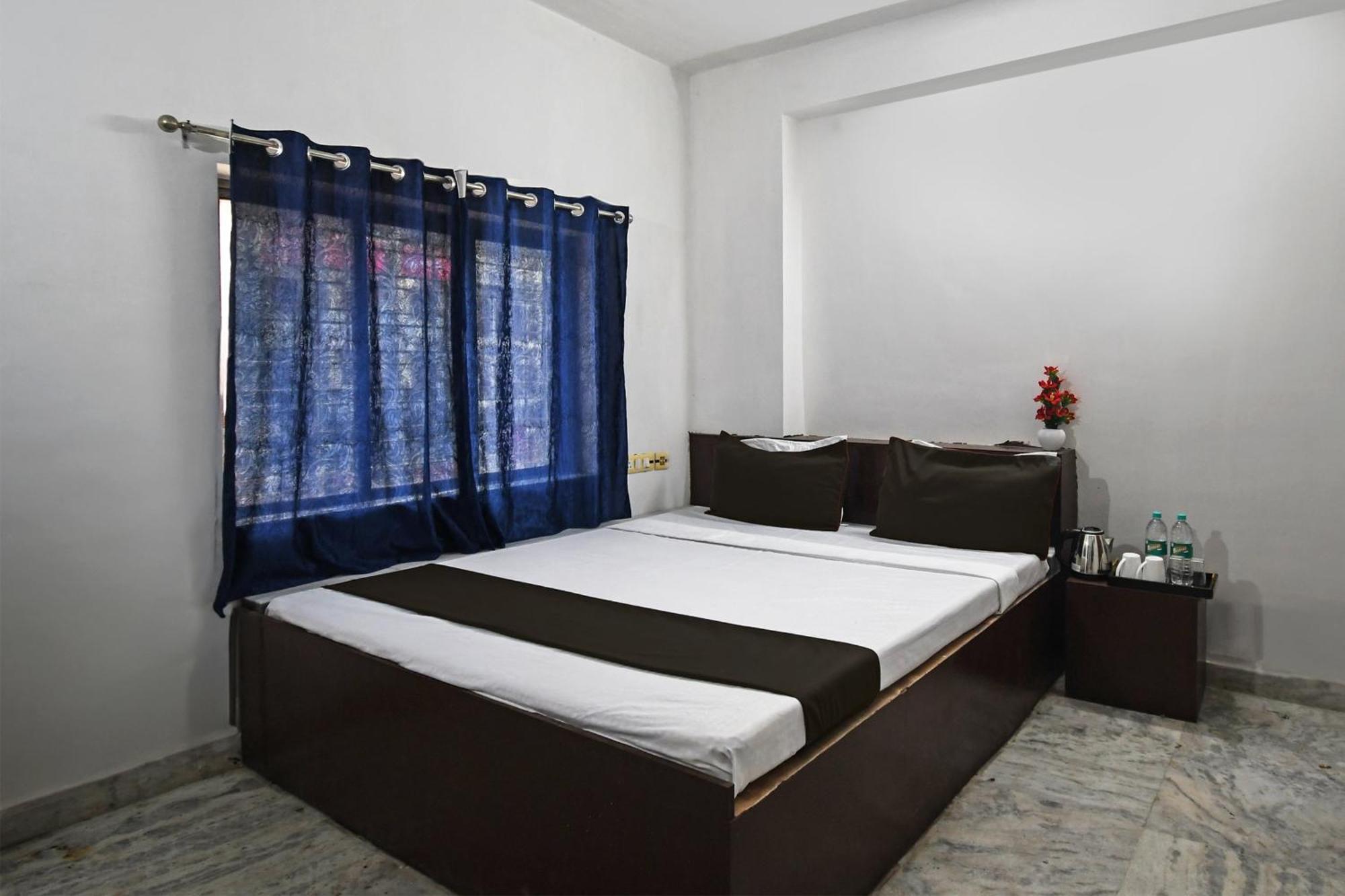 Oyo Hotel Chinar Park Calcutta Exteriör bild